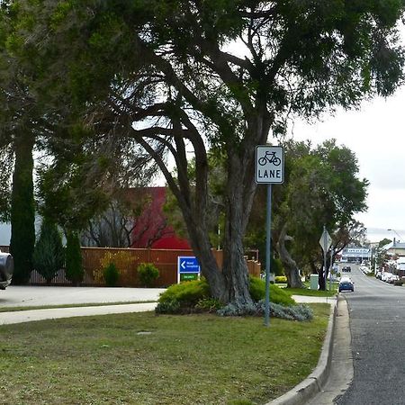 Inverloch Central Motor Inn Dış mekan fotoğraf