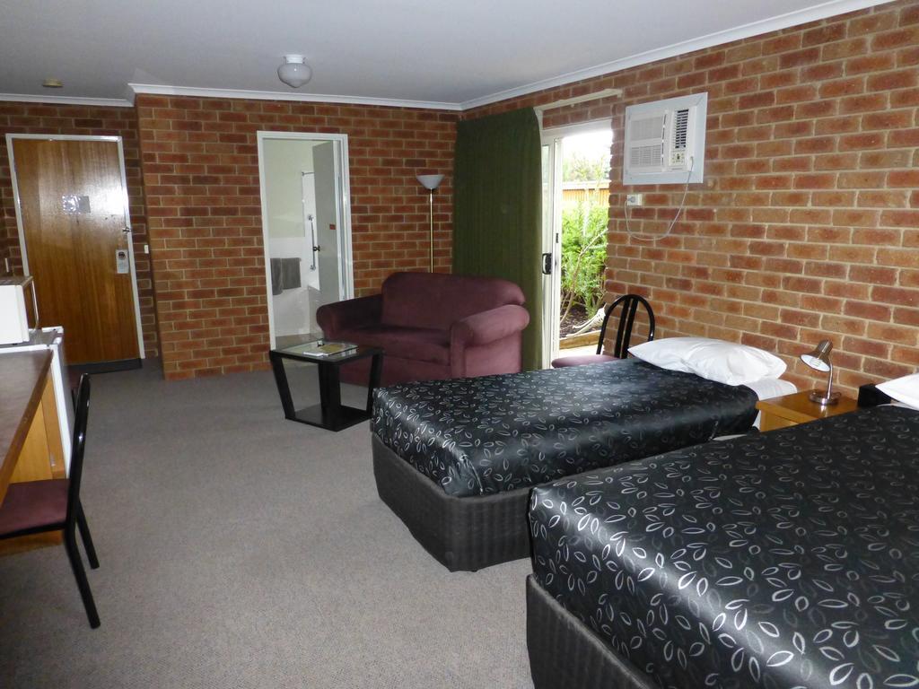 Inverloch Central Motor Inn Dış mekan fotoğraf